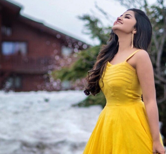 সুন্দরী এই অভিনেত্রী বয়ফ্রেন্ড কে জানেন? তাহলে জেনে নিন, অনুপমা ভারতীয় পেসার জসপ্রীত বুমরাহ-র প্রেমিকা৷