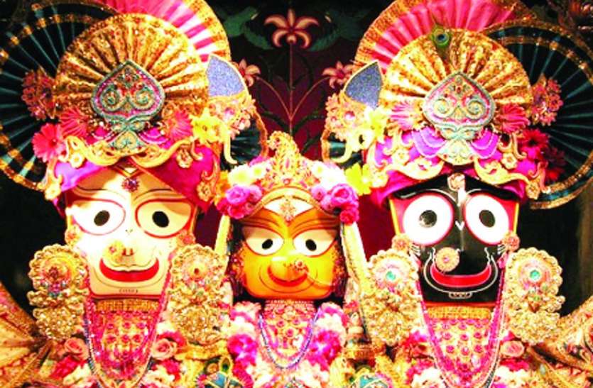 • ৩০) কাকারা মিষ্টি ৷ ৩১) লুনি খুরুমা অর্থাৎ নোনতা বিস্কুট, ৩২) আমালু অর্থাৎ মিষ্টি লুচি, ৩৩) বিড়ি পিঠে, ৩৪) চাড়াই নাডা মিষ্টি • ৩০) কাকারা মিষ্টি ৷ ৩১) লুনি খুরুমা অর্থাৎ নোনতা বিস্কুট, ৩২) আমালু অর্থাৎ মিষ্টি লুচি, ৩৩) বিড়ি পিঠে, ৩৪) চাড়াই নাডা মিষ্টি