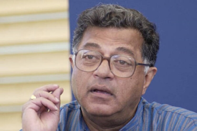 বহুদিন ধরেই ভুগছিলেন তিনি ৷ এর মাঝে বেশ কয়েকবার তাঁকে হাসপাতালে ভর্তি করতে হয়েছে ৷ বিস্তারিত আসছে ৷