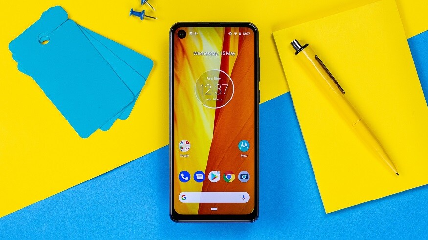 Motorola One Vision ফোনে থাকছে একটি 6.3 ইঞ্চি 21:9 FullHD+ ডিসপ্লে, যার রেজুলেশন 2520×1080। ফোনের ভিতরে রয়েছে Samsung Exynos 9609 প্রসেসর আর রয়েছে Mali-G72 MP3 জিপিয়ু। Motorola One Vision ফোনে থাকছে একটি 6.3 ইঞ্চি 21:9 FullHD+ ডিসপ্লে, যার রেজুলেশন 2520×1080। ফোনের ভিতরে রয়েছে Samsung Exynos 9609 প্রসেসর আর রয়েছে Mali-G72 MP3 জিপিয়ু।