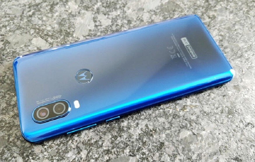 এই ফোনে Android 9 Pie অপারেটিং সিস্টেম চলবে। ছবি তোলার জন্য Motorola One Vision ফোনে থাকছে রিয়ার ক্যামেরা সেটআপ। ফোনে থাকবে 48 মেগাপিক্সেল প্রাইমারি ক্যামেরা। সাথে থাকছে একটি 5 মেগাপিক্সেল ডেপ্ত সেন্সার। এই ফোনে Android 9 Pie অপারেটিং সিস্টেম চলবে। ছবি তোলার জন্য Motorola One Vision ফোনে থাকছে রিয়ার ক্যামেরা সেটআপ। ফোনে থাকবে 48 মেগাপিক্সেল প্রাইমারি ক্যামেরা। সাথে থাকছে একটি 5 মেগাপিক্সেল ডেপ্ত সেন্সার।