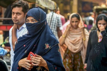 ওষুধের টাকা চাইতে তিন তালাক, সন্তানদের সঙ্গে সাক্ষাতে কড়া নিষেধ