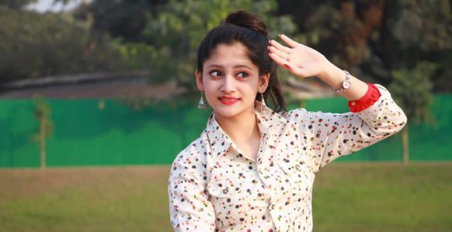 ইতিমধ্যেই বেশ কয়েকটি কলেজের ফর্ম তুলে ফেলেছেন নায়িকা পূজা ৷ তবে পূজার পছন্দ ঢাকার সিদ্ধেশ্বরী গার্লস কলেজ৷ ইতিমধ্যেই বেশ কয়েকটি কলেজের ফর্ম তুলে ফেলেছেন নায়িকা পূজা ৷ তবে পূজার পছন্দ ঢাকার সিদ্ধেশ্বরী গার্লস কলেজ৷