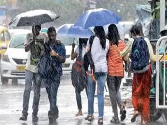দক্ষিণবঙ্গে বিক্ষিপ্ত বৃষ্টির পূর্বাভাস ৷ মঙ্গলবার বৃষ্টির সম্ভাবনা নদিয়া, মুর্শিদাবাদ, বীরভূম, দুই ২৪ পরগনাতেও ৷ দক্ষিণবঙ্গে বিক্ষিপ্ত বৃষ্টির পূর্বাভাস ৷ মঙ্গলবার বৃষ্টির সম্ভাবনা নদিয়া, মুর্শিদাবাদ, বীরভূম, দুই ২৪ পরগনাতেও ৷