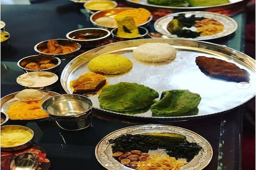 আম লিচু থেকে মিষ্টি ৷ দুপুরের মেনুতেও পঞ্চব্যাঞ্জনের লম্বা তালিকা ৷ শ্বশুরবাড়িতে এমনই আদর-আপ্যায়নে জামাইষষ্ঠী শুরু গৌরব চক্রবর্তীর ৷  ছবি সৌজন্যে- ঋদ্ধিমার ইনস্টাগ্রাম অ্যাকাউন্ট