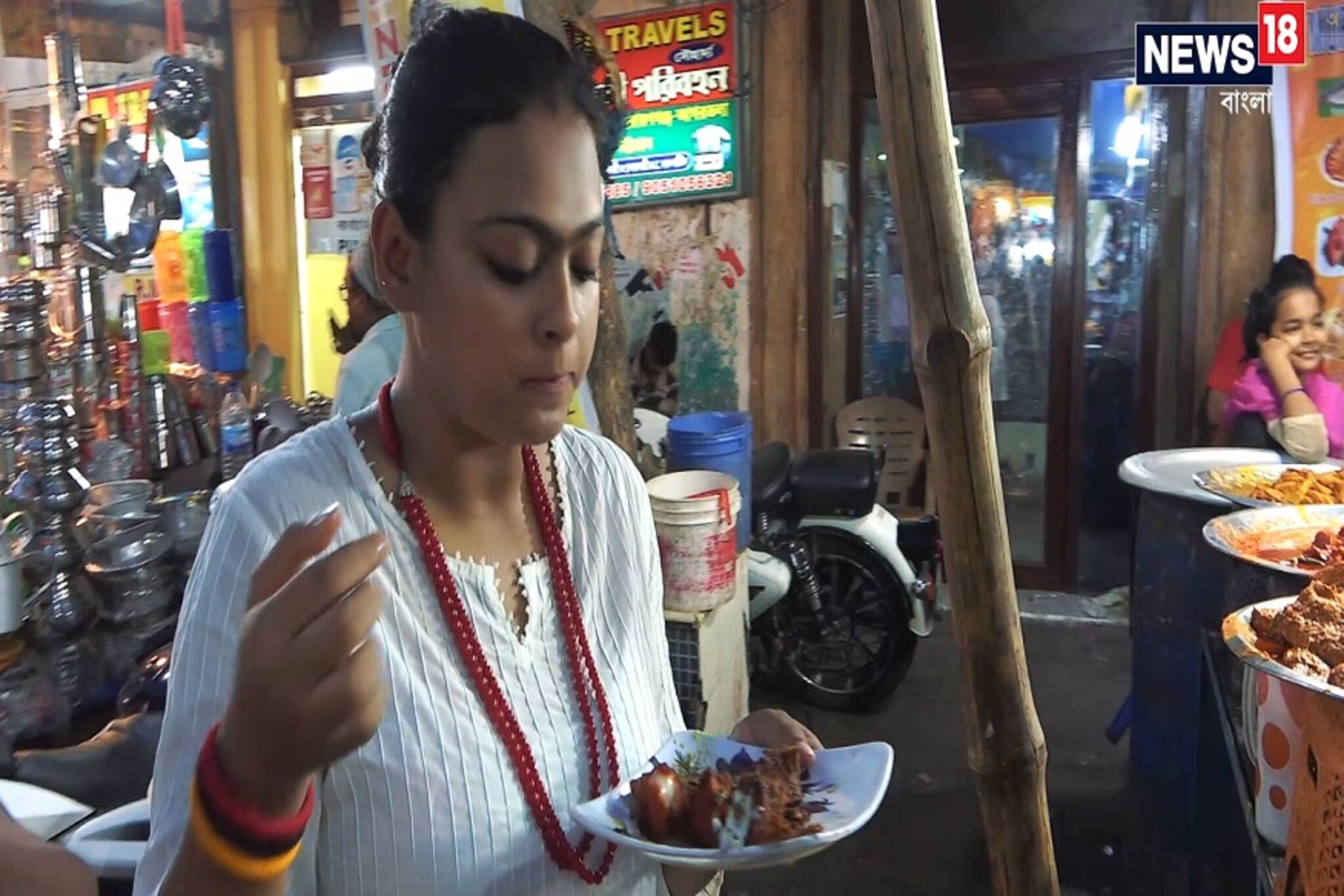 ৬০ টাকায় মেলে হালিম, কাবাব... রমজান মাসে জাকারিয়া স্ট্রিটে ঢুঁ না মারলেই নয়