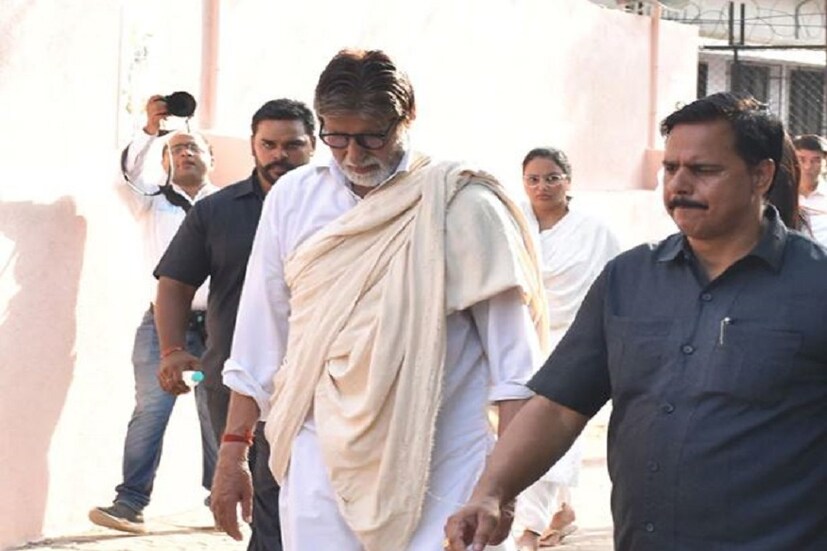 মুম্বইয়ের ভিলে পার্লের পবন হন্স শ্মশানে শেষকৃত্য সম্পন্ন হয় শীতল জৈনের৷ Photo Collected