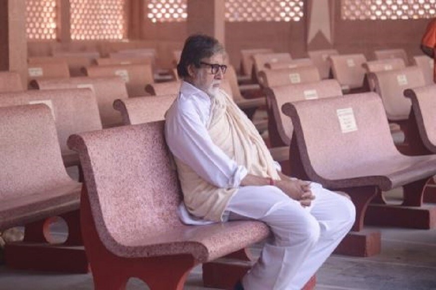 চলে গেলেন বিগ বির সর্বক্ষণের সঙ্গী৷ অভিনেতার সব কাজ সামলাতেন যেই ব্যক্তি, সেই শীতল জৈনের মৃত্যুতে শোকবিহ্বল অমিতাভ বচ্চন৷ Photo Courtesy: Amitabh Bachchan Blog চলে গেলেন বিগ বির সর্বক্ষণের সঙ্গী৷ অভিনেতার সব কাজ সামলাতেন যেই ব্যক্তি, সেই শীতল জৈনের মৃত্যুতে শোকবিহ্বল অমিতাভ বচ্চন৷ Photo Courtesy: Amitabh Bachchan Blog
