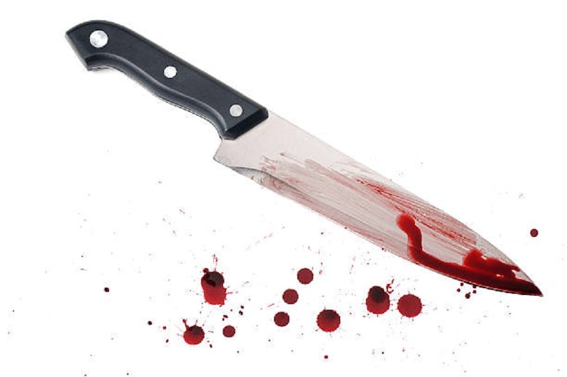 ♦ পুলিশ জানিয়েছে, রিবারিক কলহের জেরে ঘুমের ওষুধ খাইয়ে অচেতন করে স্বামীর পুরু*ষাঙ্গ কেটে দিয়েছেন স্ত্রী।-প্রতীকী ছবি ৷