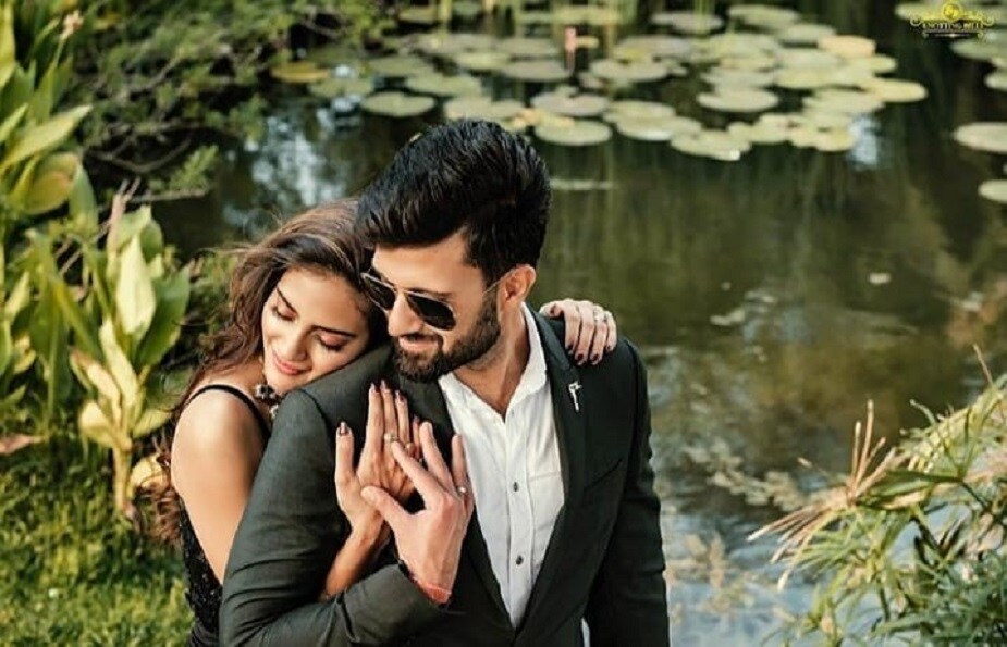 ♦ কিন্তু কাজের চাপে হানিমুনটাই সারা হয়নি নুসরতের। তবে সাংসদ হিসেবে কাজ সামলে নিয়ে মরিশাসের উদ্দেশ্যে রওনা দিলেন নায়িকা ৷ ♦ কিন্তু কাজের চাপে হানিমুনটাই সারা হয়নি নুসরতের। তবে সাংসদ হিসেবে কাজ সামলে নিয়ে মরিশাসের উদ্দেশ্যে রওনা দিলেন নায়িকা ৷