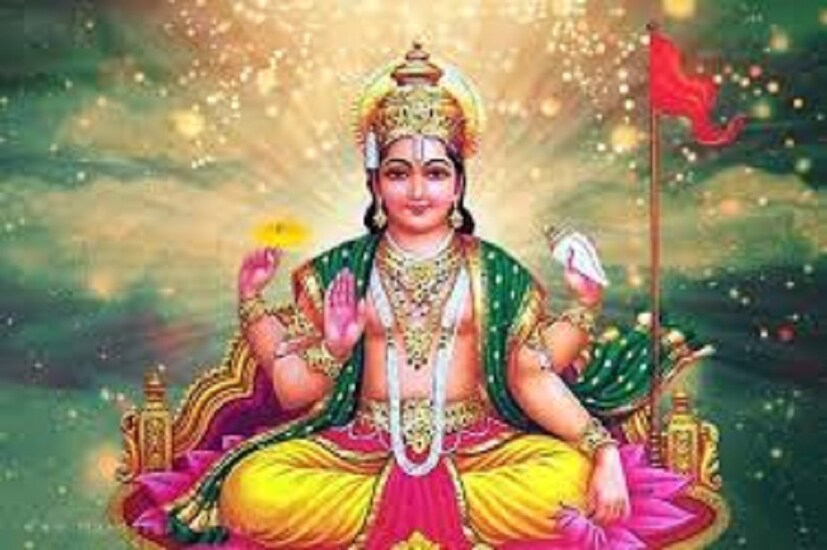 গায়ত্রী মন্ত্র জপ করতে হয় অনেকে আবার উঠোনের মধ্যে বিভিন্ন ভাবে জোগাড় করে তবে সূর্য মন্ত্র পাঠ করে সূর্যদেবের আরাধনা করেন যদিও খাওয়া দাওয়ার ক্ষেত্রে বিশেষ নিয়ম নেই। 