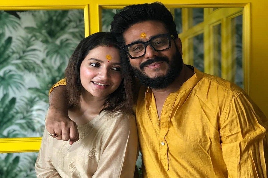 • বিয়ে হয়েছে বছর খানেক আগে ৷ বিয়ের পর প্রথমবারের জন্য বড় পর্দায় মুখ দেখাতে চলেছেন শুভশ্রী ৷ ছবি: ইনস্টাগ্রাম ৷ • বিয়ে হয়েছে বছর খানেক আগে ৷ বিয়ের পর প্রথমবারের জন্য বড় পর্দায় মুখ দেখাতে চলেছেন শুভশ্রী ৷ ছবি: ইনস্টাগ্রাম ৷