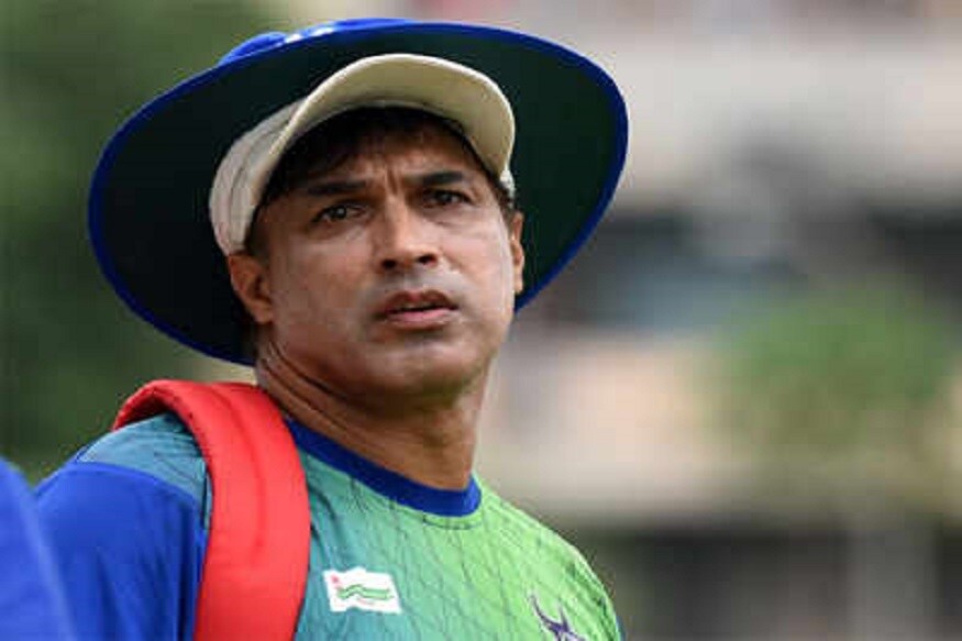 মহেন্দ্র সিং ধোনির নেতৃত্বে ২০০৭-এ ভারত টি ২০ বিশ্বকাপ জিতেছিল ভারত, সেই সময়ে তিনিই ফিল্ডিং কোচ ছিলেন ৷ ফাইল ছবি ৷ মহেন্দ্র সিং ধোনির নেতৃত্বে ২০০৭-এ ভারত টি ২০ বিশ্বকাপ জিতেছিল ভারত, সেই সময়ে তিনিই ফিল্ডিং কোচ ছিলেন ৷ ফাইল ছবি ৷