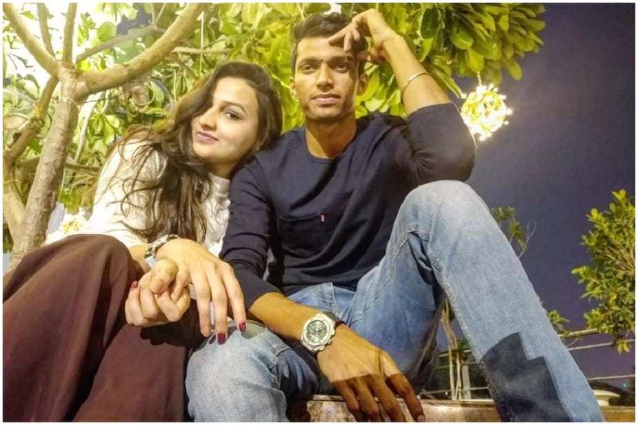 ♦ জেনে নেওয়া যাক নভদীপ সাইনির প্রেমিকা সম্পর্কে ৷ এই ক্রিকেটারের প্রেমিকার নাম পূজা বিজারনিয়া ৷ রোহতকে জন্ম নেওয়া পূজা ইতিমধ্যেই সোশ্যাল মিডিয়ায় খুল্লমখুল্লা প্রেমের প্রস্তাব দিয়েছেন নভদীপ ৷ ♦ জেনে নেওয়া যাক নভদীপ সাইনির প্রেমিকা সম্পর্কে ৷ এই ক্রিকেটারের প্রেমিকার নাম পূজা বিজারনিয়া ৷ রোহতকে জন্ম নেওয়া পূজা ইতিমধ্যেই সোশ্যাল মিডিয়ায় খুল্লমখুল্লা প্রেমের প্রস্তাব দিয়েছেন নভদীপ ৷