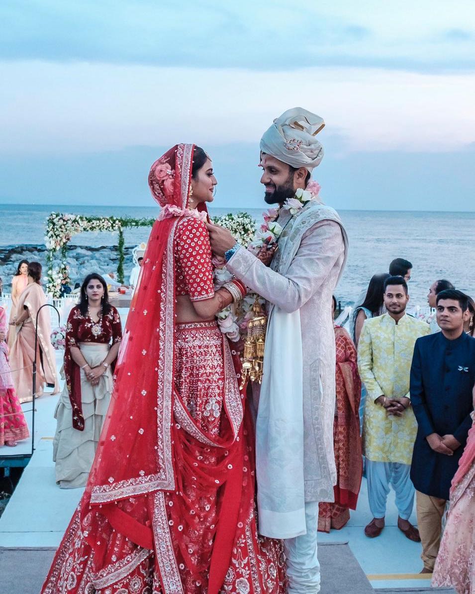 • ২৩ তারিখ ভোর রাতে কলকাতায় পৌঁছে, রীতি রেওয়াজ মেনে শ্বশুরবাড়িতে পা দেওয়ার পর সেদিনই সকালে আবার সকলের জন্য নিজের হাতে রান্না করেছিলেন নায়িকা-সাংসদ ৷ ছবি: ইনস্টাগ্রাম ৷ • ২৩ তারিখ ভোর রাতে কলকাতায় পৌঁছে, রীতি রেওয়াজ মেনে শ্বশুরবাড়িতে পা দেওয়ার পর সেদিনই সকালে আবার সকলের জন্য নিজের হাতে রান্না করেছিলেন নায়িকা-সাংসদ ৷ ছবি: ইনস্টাগ্রাম ৷