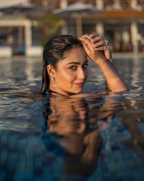 • ঘুরতে খুব ভালবাসেন ত্রিধা ৷ ছবি: ইনস্টাগ্রাম ৷