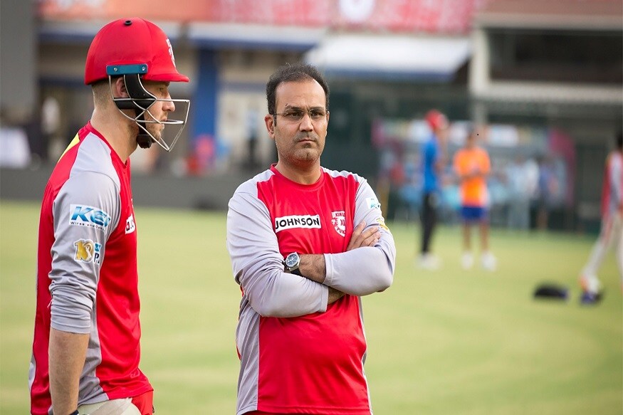 বীরেন্দ্র সেহওয়াগ ও রয়েছেন ভারতের সম্ভাব্য কোচের দৌড়ে ৷ এর আগেরবারও তিনি আবেদন করেছিলেন তবে বিরাট কোহলির ভোটে রবি শাস্ত্রীই বাজি মেরে যান ৷ তাই এবার তিনি ফের দৌড়ে ৷ বীরেন্দ্র সেহওয়াগ ও রয়েছেন ভারতের সম্ভাব্য কোচের দৌড়ে ৷ এর আগেরবারও তিনি আবেদন করেছিলেন তবে বিরাট কোহলির ভোটে রবি শাস্ত্রীই বাজি মেরে যান ৷ তাই এবার তিনি ফের দৌড়ে ৷