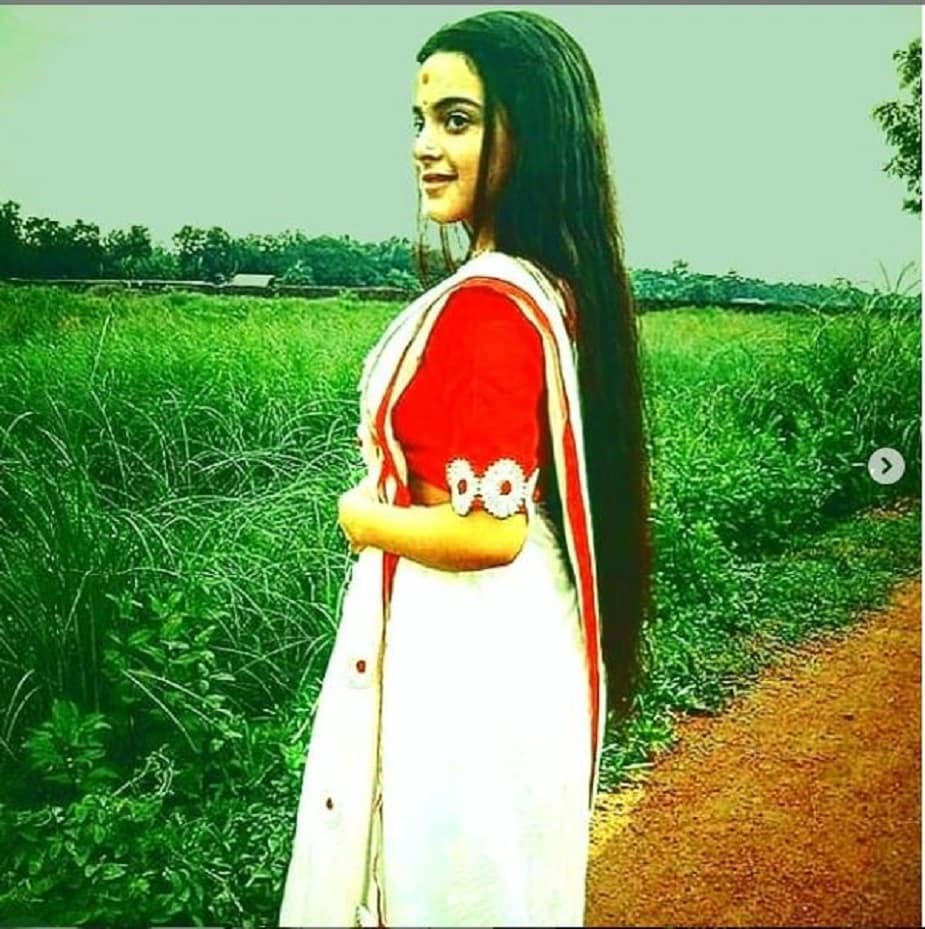 আর একটি নাম করা বাংলা টেলিভিশনের ধারাবাহিকের প্রধান চরিত্রে দেখা যাবে সম্পূর্ণাকে, যে চরিত্রের নাম দুর্গা।photo source Instagram আর একটি নাম করা বাংলা টেলিভিশনের ধারাবাহিকের প্রধান চরিত্রে দেখা যাবে সম্পূর্ণাকে, যে চরিত্রের নাম দুর্গা।photo source Instagram