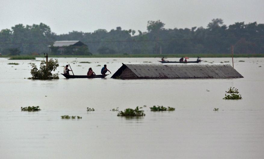 ভারতে রাজ্য সরকারগুলির সঙ্গে কাজ করছে UNICEF-এর প্রতিনিধিরা । অসম, বিহার ও উত্তর প্রদেশে ক্ষতিগ্রস্ত হয়েছেন সর্বাধিক মানুষ । ভারতে রাজ্য সরকারগুলির সঙ্গে কাজ করছে UNICEF-এর প্রতিনিধিরা । অসম, বিহার ও উত্তর প্রদেশে ক্ষতিগ্রস্ত হয়েছেন সর্বাধিক মানুষ ।