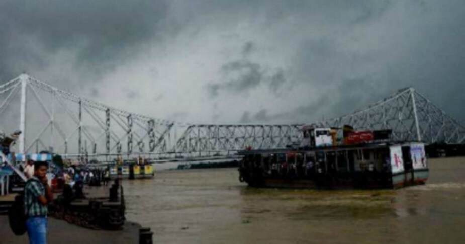সমুদ্র উত্তাল হওয়ার আশঙ্কা। আগামী ২৪ ঘণ্টা মৎস্যজীবীদের সমুদ্রে যেতে নিষেধ।photo source collected সমুদ্র উত্তাল হওয়ার আশঙ্কা। আগামী ২৪ ঘণ্টা মৎস্যজীবীদের সমুদ্রে যেতে নিষেধ।photo source collected