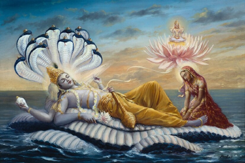 আজ সায়নী একাদশী ৷ শাস্ত্রমতে এই দিন থেকেই ভগবান বিষ্ণু নিন্দ্রায় যান ৷ সনাতন ভারত বছরে চারটি মাসকে বিশেষ পবিত্র বলে মনে করে। আষাঢ় মাসের শুক্লপক্ষের একাদশী, যা ‘সায়নী একাদশী’ নামে পরিচিত, থেকে শুরু করে কার্তিক মাসের প্রবোধিনী একাদশী বা সেই মাসের শুক্ল একাদশী পর্যন্ত চার মাস এই পবিত্র সময়। এই পর্বকে ‘চাতুর্মাস’ বলে অভিহিত করে সনাতন ভারত।