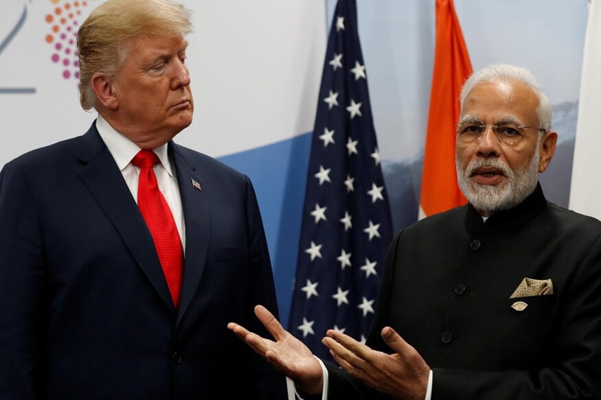ট্রাম্পের দাবি ছিল ভারতের প্রধানমন্ত্রী নরেন্দ্র মোদিই এ বিষয় তাঁকে কয়েক সপ্তাহ আগে মধ্যস্থতার জন্য অনুরোধ জানিয়েছেন ৷ যদিও মার্কিন প্রেসিডেন্টের সে দাবি উড়িয়ে দিয়েছে বিদেশমন্ত্রক ৷ এই খবরে বিভ্রান্তি ছড়ানোর সঙ্গে সঙ্গে সামনে এসেছে এক চমকপ্রক মিডিয়া রিপোর্ট ৷ ট্রাম্পের দাবি ছিল ভারতের প্রধানমন্ত্রী নরেন্দ্র মোদিই এ বিষয় তাঁকে কয়েক সপ্তাহ আগে মধ্যস্থতার জন্য অনুরোধ জানিয়েছেন ৷ যদিও মার্কিন প্রেসিডেন্টের সে দাবি উড়িয়ে দিয়েছে বিদেশমন্ত্রক ৷ এই খবরে বিভ্রান্তি ছড়ানোর সঙ্গে সঙ্গে সামনে এসেছে এক চমকপ্রক মিডিয়া রিপোর্ট ৷