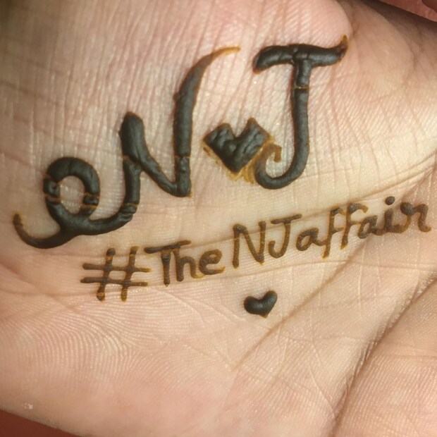 • বিয়েতেও তাই সব জায়গায় ব্যবহার করা হয়েছে #thenjaffair ৷ ছবি: ইনস্টাগ্রাম ৷