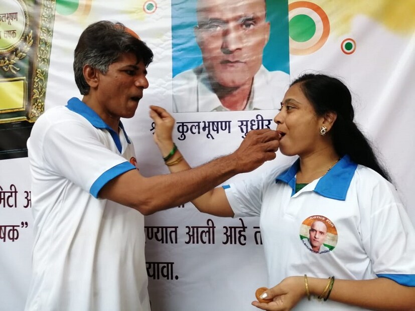কুলভূষণ নিয়ে পাকিস্তানের অভিযোগ খারিজ করে আদালত এদিন জানিয়েছে, কুলভূষণের বিচারে অনর্থক দেরি করা হয়েছে ৷ আর এতেই লঙ্ঘিত হয়েছে ভিয়েনা চুক্তি ৷ (Image: News18)