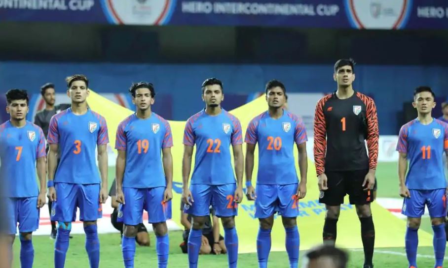 সহজ গ্রুপেই পড়েছেন সুনীল ছেত্রীরা ৷ ‘ই’ গ্রুপে ভারতের সঙ্গে রয়েছে কাতার, ওমান, আফগানিস্তান ও বাংলাদেশ ৷ এশিয়ার ৪০টি দেশকে মোট আটটি গ্রুপে ভাগ করা হয়েছে ৷ সহজ গ্রুপেই পড়েছেন সুনীল ছেত্রীরা ৷ ‘ই’ গ্রুপে ভারতের সঙ্গে রয়েছে কাতার, ওমান, আফগানিস্তান ও বাংলাদেশ ৷ এশিয়ার ৪০টি দেশকে মোট আটটি গ্রুপে ভাগ করা হয়েছে ৷
