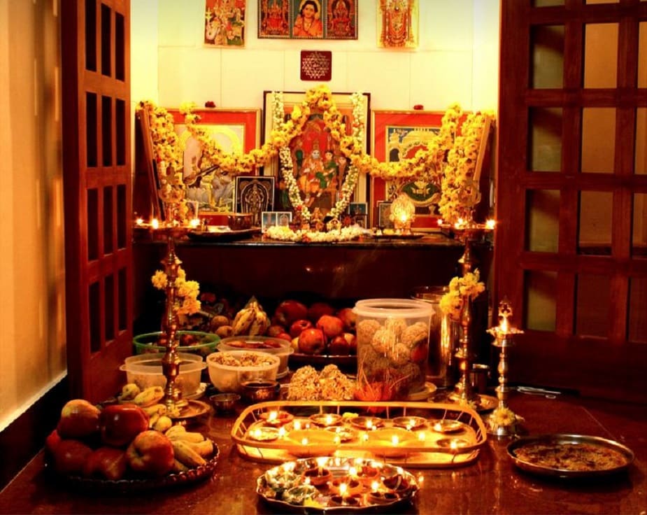 আর বাসি কাপড়ে যদি কোনও ঠাকুরের গায়ে ছোঁয়া লেগে যায় তাহলে সংসারে অর্থকষ্ট যেমন নেমে আসবে। তেমনই পড়াশুনো, কাজ কর্ম কোনও কিছুতেই উন্নতি হবে না। আপনার সব হওয়া কাজ নষ্ট হয়ে যাবে।photo source collected আর বাসি কাপড়ে যদি কোনও ঠাকুরের গায়ে ছোঁয়া লেগে যায় তাহলে সংসারে অর্থকষ্ট যেমন নেমে আসবে। তেমনই পড়াশুনো, কাজ কর্ম কোনও কিছুতেই উন্নতি হবে না। আপনার সব হওয়া কাজ নষ্ট হয়ে যাবে।photo source collected
