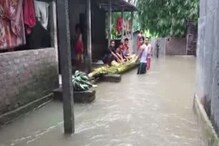 বৃষ্টি কমলেও ভোগান্তি কমছে না কোচবিহারবাসীর, প্রতিটি বাড়িতেই হাঁটু সমান জল বৃষ্টি কমলেও ভোগান্তি কমছে না কোচবিহারবাসীর, প্রতিটি বাড়িতেই হাঁটু সমান জল