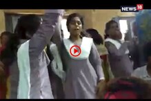 স্কুলের নবীনবরণ অনুষ্ঠানে হিন্দি গানের সঙ্গে উদ্দাম নাচ পড়ুয়াদের স্কুলের নবীনবরণ অনুষ্ঠানে হিন্দি গানের সঙ্গে উদ্দাম নাচ পড়ুয়াদের