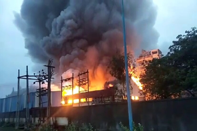 আগুন লাগার সঠিক কারণ এখনও পর্যন্ত জানা যায়নি ৷
