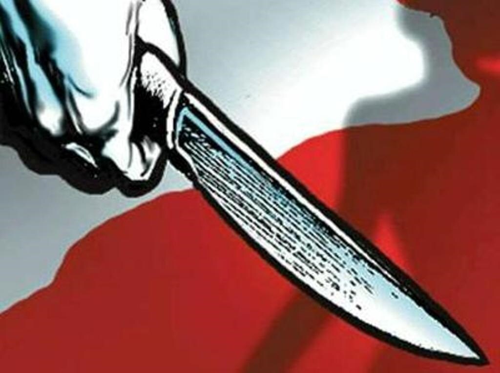স্বামী একমাস আগে গিয়ে ছিলেন নিয়ে আসতে কিন্তু দিয়েছিলেন একসঙ্গে থাকার প্রতিশ্রুতিও ৷ তবে রথিদেবী সেই প্রস্তাব প্রত্যাখান করেছিলেন ৷ স্বামী একমাস আগে গিয়ে ছিলেন নিয়ে আসতে কিন্তু দিয়েছিলেন একসঙ্গে থাকার প্রতিশ্রুতিও ৷ তবে রথিদেবী সেই প্রস্তাব প্রত্যাখান করেছিলেন ৷