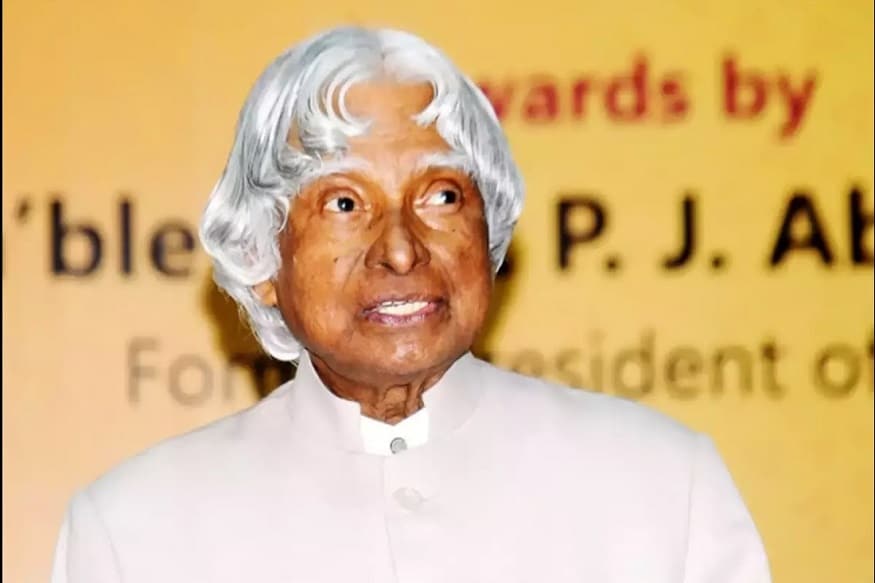 সুখাই-৩০ সেনাবাহিনীর বিশেষ বিমান প্রায় ৩০ মিনিট পর্যন্ত চালিয়েছিলেন ৷ ফাইটার প্লেনে বসেছিলেন তিনি ৷ কালাম সাহেব দেশের প্রথম রাষ্ট্রপতি ছিলেন যিনি যুদ্ধ বিমানে বসেছিলেন ৷ ফাইল ছবি ৷ সুখাই-৩০ সেনাবাহিনীর বিশেষ বিমান প্রায় ৩০ মিনিট পর্যন্ত চালিয়েছিলেন ৷ ফাইটার প্লেনে বসেছিলেন তিনি ৷ কালাম সাহেব দেশের প্রথম রাষ্ট্রপতি ছিলেন যিনি যুদ্ধ বিমানে বসেছিলেন ৷ ফাইল ছবি ৷