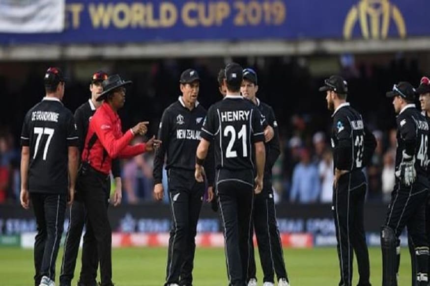 ওই ঘটনা যখন ঘটছে তখন আম্পায়রদের দেখতে হয় রান কমপ্লিট হল কিনা, বলটা কখন পিক হল কীভাবে ছোঁড়া হল ৷ ইংল্যান্ড, নিউজিল্যান্ড দু‘জনের জন্যেই খারাপ যে ম্যাচের সিদ্ধান্ত আম্পায়রের ওপর নির্ভর করল ৷ ’ ওই ঘটনা যখন ঘটছে তখন আম্পায়রদের দেখতে হয় রান কমপ্লিট হল কিনা, বলটা কখন পিক হল কীভাবে ছোঁড়া হল ৷ ইংল্যান্ড, নিউজিল্যান্ড দু‘জনের জন্যেই খারাপ যে ম্যাচের সিদ্ধান্ত আম্পায়রের ওপর নির্ভর করল ৷ ’