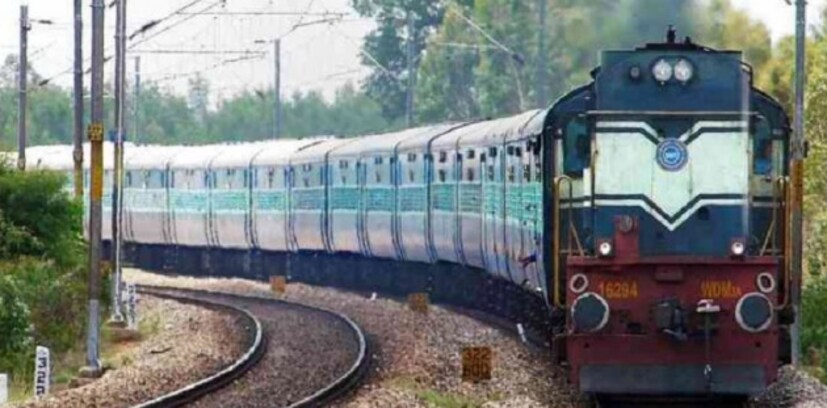 এই পাইলট প্রোজেক্ট ওয়েস্টার্ন রেলওয়ে ডিভিশনের মুম্বই সেন্ট্রাল রেলওয়ে স্টেশন ও বান্দ্রা টার্মিন্যালে শুরু করা হয়েছে ৷ এর জন্য দুটি স্টেশনে ২-২ বায়োমেট্রিক মেশিন বসানো হয়েছে ৷