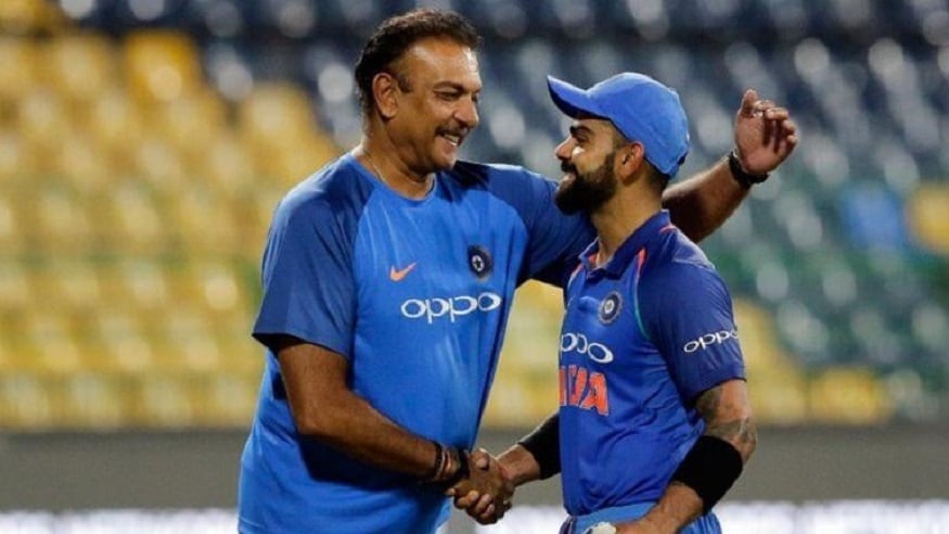 রবি শাস্ত্রী ও তাঁর টিম পুরো সাপোর্ট স্টাফদের আর নতুন করে আবেদন করতে হবে না ৷ তবে বাকি সব নতুন ক্যানডিডেটদের সঙ্গে লড়তে হবে ৷ বিশ্বকাপে ভারতের পারফরম্যান্সের পর শাস্ত্রী -কোহলিদের নিয়ে সমালোচনা হয়েছে ৷ কিন্তু শাস্ত্রীর আমলে কিন্তু অনেকগুলি সাফল্যও রয়েছে ৷ তিনটি ফর্ম্যাটেই দারুণ সাফল্য পেয়েছে দল ৷ পাশাপাশি প্রত্যেক ক্রিকেটার নিজেদের খোলস ছেড়ে বেরিয়ে এসে পারফর্ম করেছে ৷ রবি শাস্ত্রী ও তাঁর টিম পুরো সাপোর্ট স্টাফদের আর নতুন করে আবেদন করতে হবে না ৷ তবে বাকি সব নতুন ক্যানডিডেটদের সঙ্গে লড়তে হবে ৷ বিশ্বকাপে ভারতের পারফরম্যান্সের পর শাস্ত্রী -কোহলিদের নিয়ে সমালোচনা হয়েছে ৷ কিন্তু শাস্ত্রীর আমলে কিন্তু অনেকগুলি সাফল্যও রয়েছে ৷ তিনটি ফর্ম্যাটেই দারুণ সাফল্য পেয়েছে দল ৷ পাশাপাশি প্রত্যেক ক্রিকেটার নিজেদের খোলস ছেড়ে বেরিয়ে এসে পারফর্ম করেছে ৷