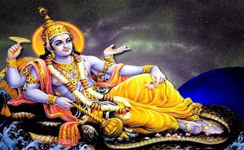  সন্ন্যাসীরা এই সময়ে পূর্ণিমাগুলিতে বিশেষ ব্রত রাখেন। তাঁরা তাঁদের পরিক্রমাও বন্ধ রাখেন। এই চারমাসে গুরু পূর্ণিমা, জন্মাষ্টমী, রাখিবন্ধন, গণেশ চতুর্থী, নবরাত্রি(দুর্গাপূজা), দীপাবলি ইত্যাদি পূজা অনুষ্ঠিত হয়।