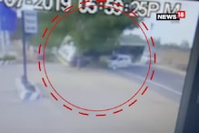 CCTV Footage: গাড়ির উপর হেলে পড়ল বাস ! দেখুন ভয়াবহ দুর্ঘটনার ভিডিও
