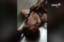 একটি মেয়েকে এসএমএস পাঠানোর অভিযোগ, থানায় ডেকে নাবালককে বেদম প্রহার পুলিশের একটি মেয়েকে এসএমএস পাঠানোর অভিযোগ, থানায় ডেকে নাবালককে বেদম প্রহার পুলিশের