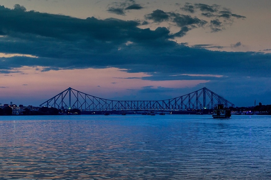 ভারী বৃষ্টির আশা নেই দক্ষিণবঙ্গে। উত্তর-পশ্চিম বঙ্গোপসাগরে নিম্নচাপের সম্ভাবনা তৈরি হলেও দক্ষিণবঙ্গে ভারী বৃষ্টির কোনও সম্ভাবনা নেই বলে জানিয়েছে আবহাওয়া দফতর। Representational Image ভারী বৃষ্টির আশা নেই দক্ষিণবঙ্গে। উত্তর-পশ্চিম বঙ্গোপসাগরে নিম্নচাপের সম্ভাবনা তৈরি হলেও দক্ষিণবঙ্গে ভারী বৃষ্টির কোনও সম্ভাবনা নেই বলে জানিয়েছে আবহাওয়া দফতর। Representational Image