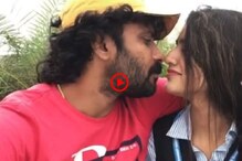 শ্যুটিং সেটে নায়ককে নয়, চিত্রপরিচালককে চুমু খেতে গিয়ে কী হাল নায়িকার, দেখুন শ্যুটিং সেটে নায়ককে নয়, চিত্রপরিচালককে চুমু খেতে গিয়ে কী হাল নায়িকার, দেখুন