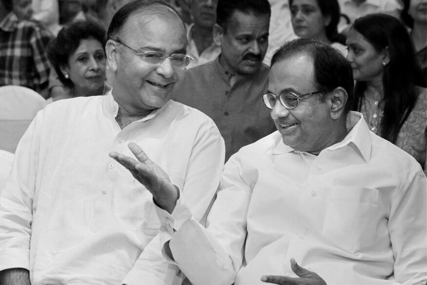 অরুণ জেটলি অর্থমন্ত্রী থাকার সময়েই মোদি সরকার দুটি বড় সিদ্ধান্ত নেয়। যা ঘিরে দেশ জুড়ে ঝড় ওঠে। ২০১৬ সালে নোট বাতিল ৷ ২০১৭ সালে জিএসটি ৷ অরুণ জেটলি অর্থমন্ত্রী থাকার সময়েই মোদি সরকার দুটি বড় সিদ্ধান্ত নেয়। যা ঘিরে দেশ জুড়ে ঝড় ওঠে। ২০১৬ সালে নোট বাতিল ৷ ২০১৭ সালে জিএসটি ৷