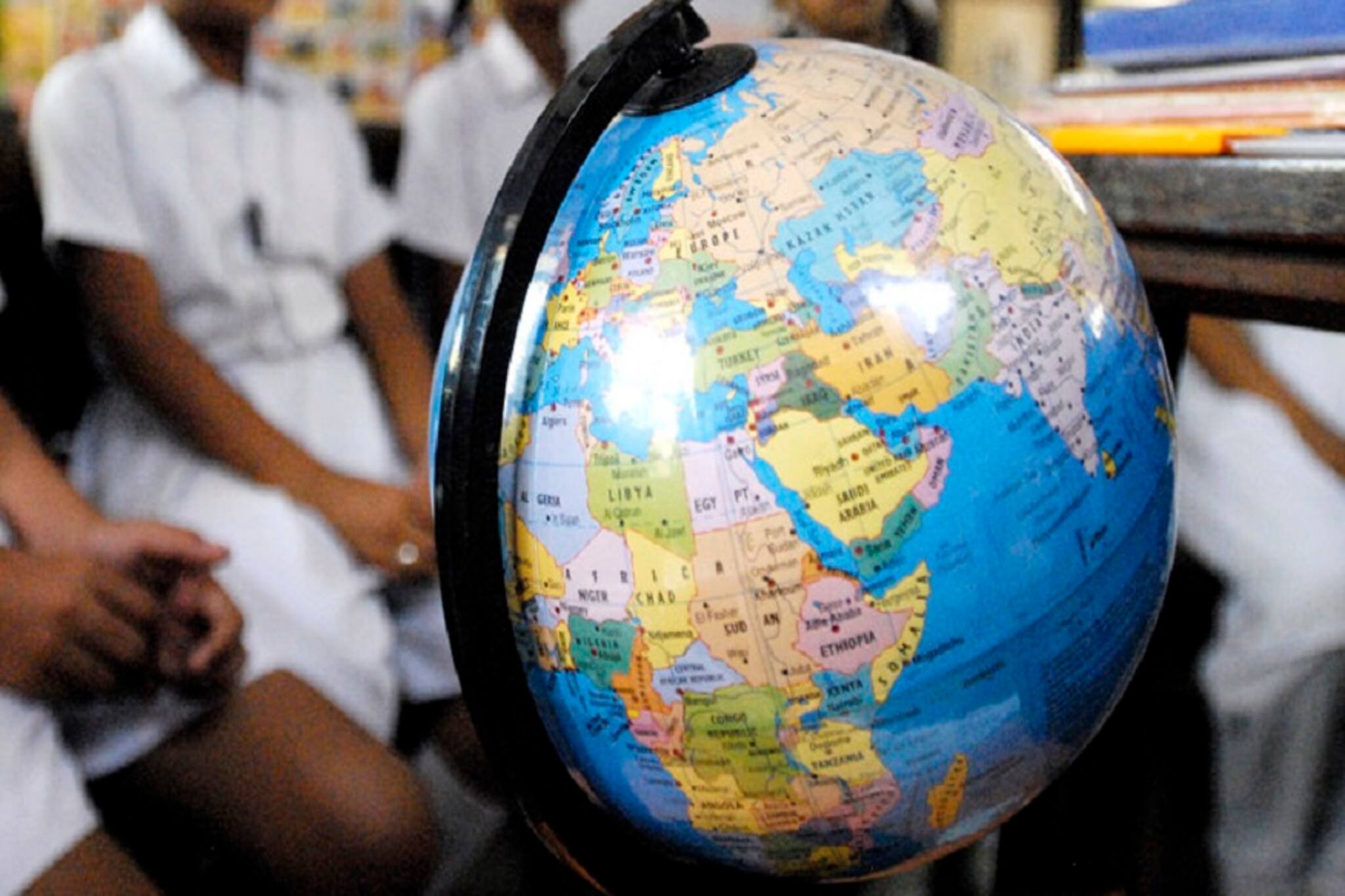 ধর্ষণ কেমন করে হয়? ক্লাসেই তৃতীয় শ্রেণির পড়ুয়াদের নিয়ে 'ডেমো'