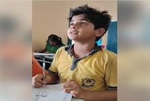 ক্লাস রুমে কিশোর কুমারের 'রিমঝিম গিরে সাওয়ান' গেয়ে ভাইরাল মেদিনীপুরের খুদে ক্লাস রুমে কিশোর কুমারের 'রিমঝিম গিরে সাওয়ান' গেয়ে ভাইরাল মেদিনীপুরের খুদে