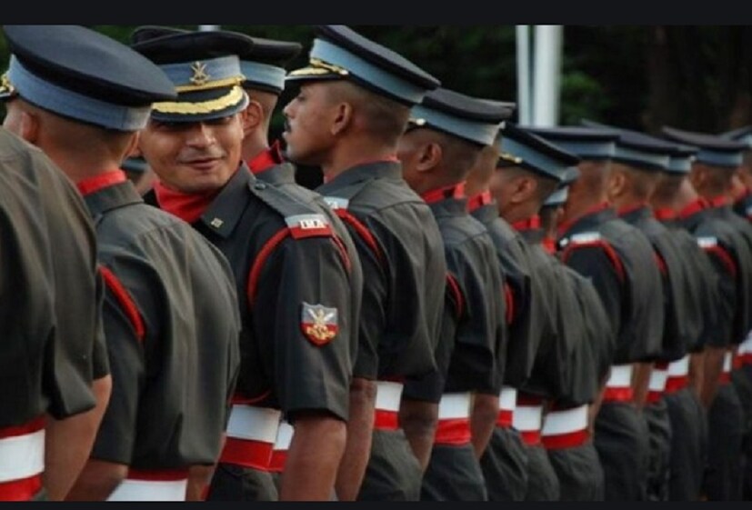 ♦ www.joinindianarmy.nin.in ওয়েবসাইটে গিয়ে নিজের নাম রেজিস্ট্রি করতে হবে ৷ তারপর আবার রেজিস্ট্রেশন নম্বর ও পাসওয়ার্ড দিয়ে ঢুকে ফর্ম পূরণ করতে হবে ৷ তারপর আবার রেজিস্ট্রেশন নম্বর ও পাসওয়ার্ড গিয়ে ফর্ম পূরম করতে হবে ৷ ইন্টারভিউয়ের সময় অনলাইনে পূরণ করা আবেদনপত্রের প্রিন্ট আউট, জন্ম ও শিক্ষা সংক্রান্ত সার্টিফিকেট, মার্কশিট, পরিচয়পত্র নথিপত্র সঙ্গে রাখতে হবে ৷ বিজ্ঞপ্তিটি বিশদে জানতে ক্লিক করুন-http://www.joinindianarmy.nic.in/writereaddata/Portal/NotificationPDF/tech_54.pdf এই লিঙ্কে ৷