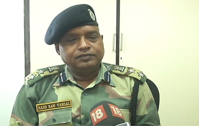 বিএসএফের হাই অ্যালার্টের অপারেশন কমান্ডিং ইনচার্জ নন্দরাম বনশল হাই অ্যালার্টের কাজ শুরু করেছে ৷ এই হাই অ্যালার্ট আগামী ২১ অগাস্ট পর্যন্ত চলবে ৷ সংগৃহীত ছবি ৷