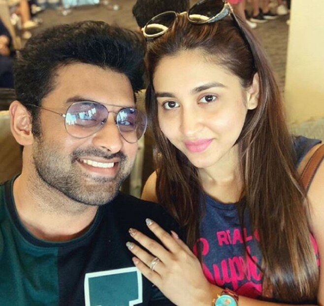 অঙ্কুশের সঙ্গে ছবি শেয়ার করলেন ঐন্দ্রিলা ! লিখলেন, &quot; ছুটিতে আমরা&quot;। পরিবারের সঙ্গে গেলেও সবচেয়ে বেশি নিজেদের মতো করে সময় কাটালেন এই হট কাপল। photo source Instagram 