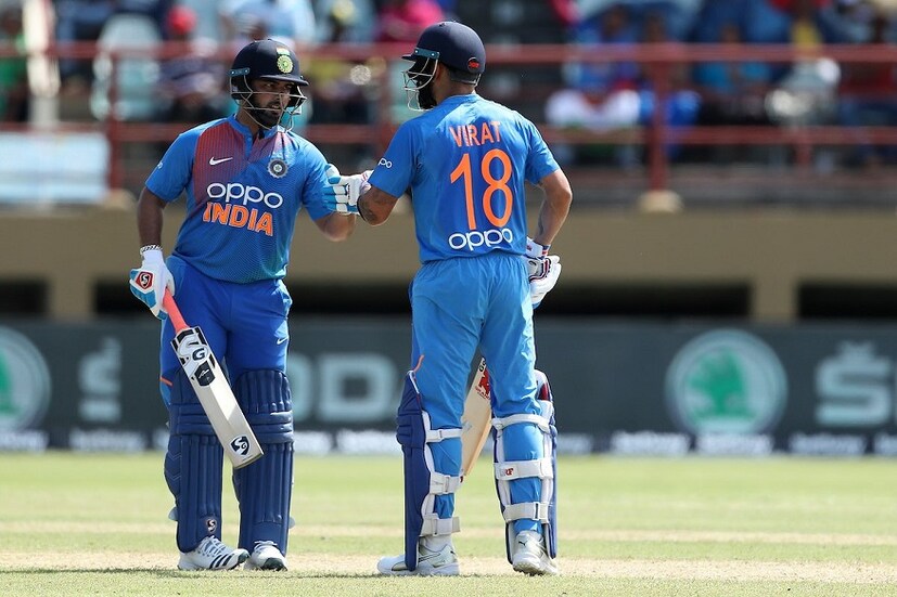 সময়টা দারুণ যাচ্ছে ঋষভ পন্থের ৷ ব্যাট হাতে দারুণ পারফর্ম করার পর অধিনায়ক বিরাট কোহলির দরাজ সার্টিফিকেট পেয়েছেন ৷ কোহলি জানিয়েছেন পন্থ ভারতীয় দলের ভবিষ্যতের স্টার ৷ Photo Courtesy- BCCI/ Twitter